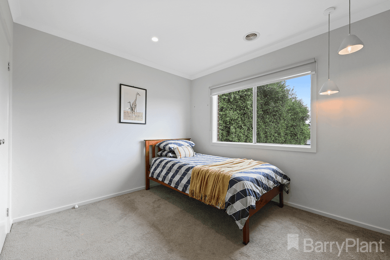 27 Empire Avenue, Drouin, VIC 3818