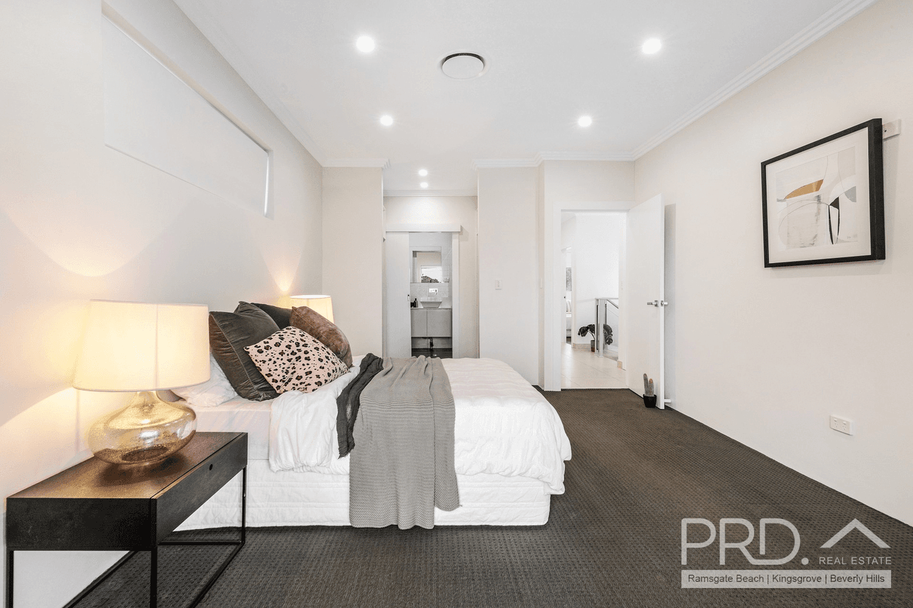 3 Lofts Avenue, ROSELANDS, NSW 2196