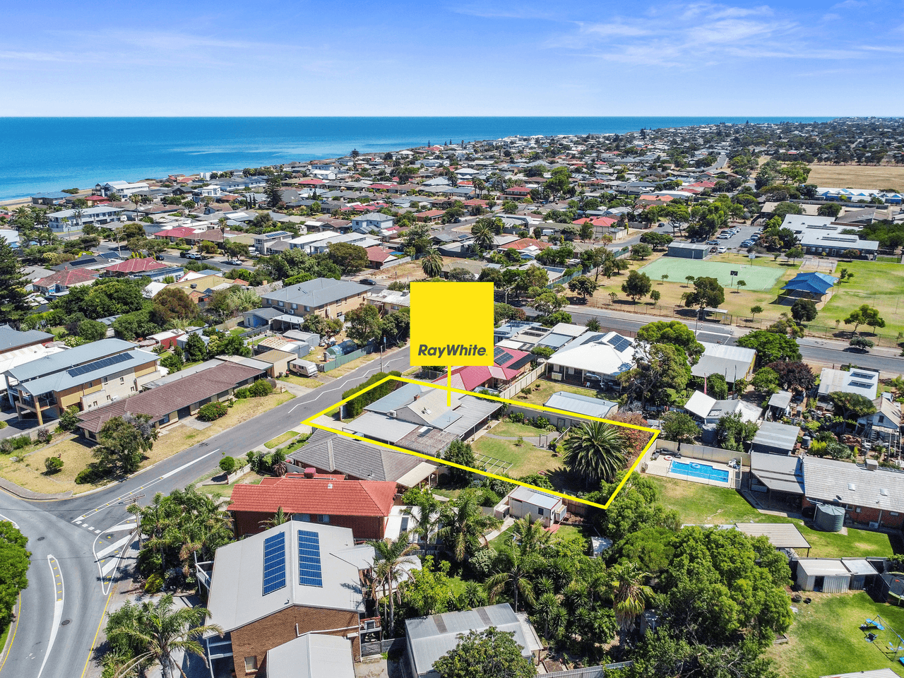 4 Carol Place, MOANA, SA 5169