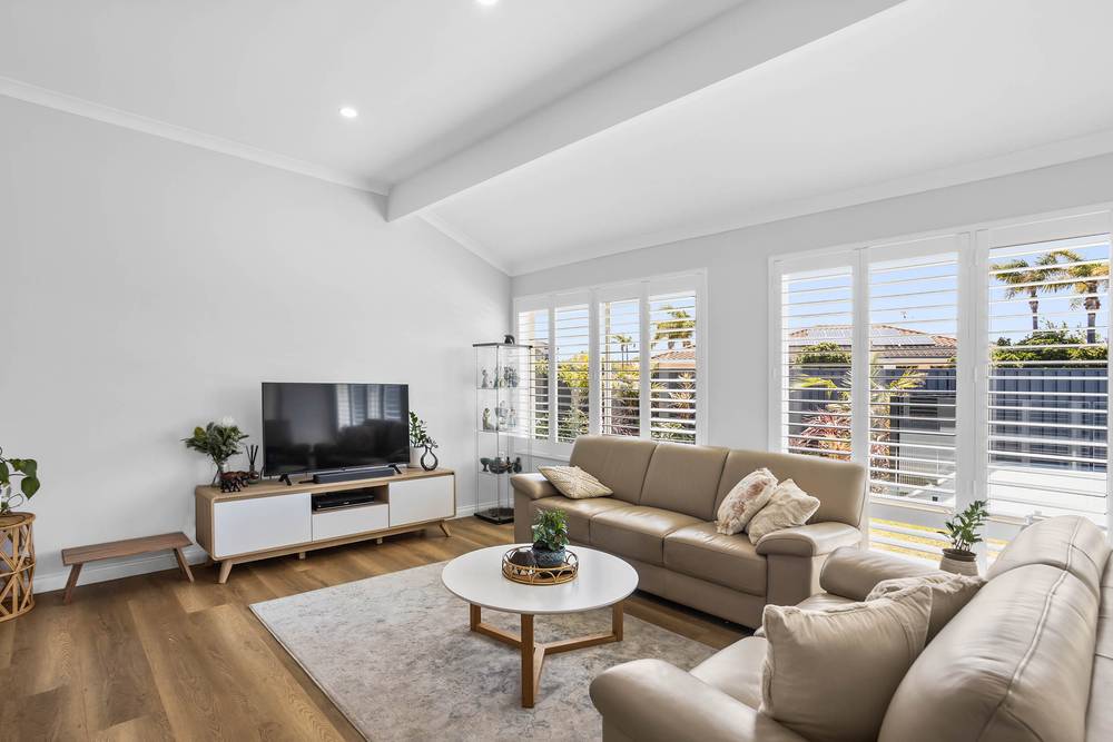 18 Centennial Gardens, Hillarys, WA 6025