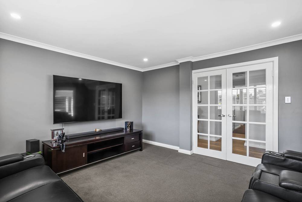 18 Centennial Gardens, Hillarys, WA 6025