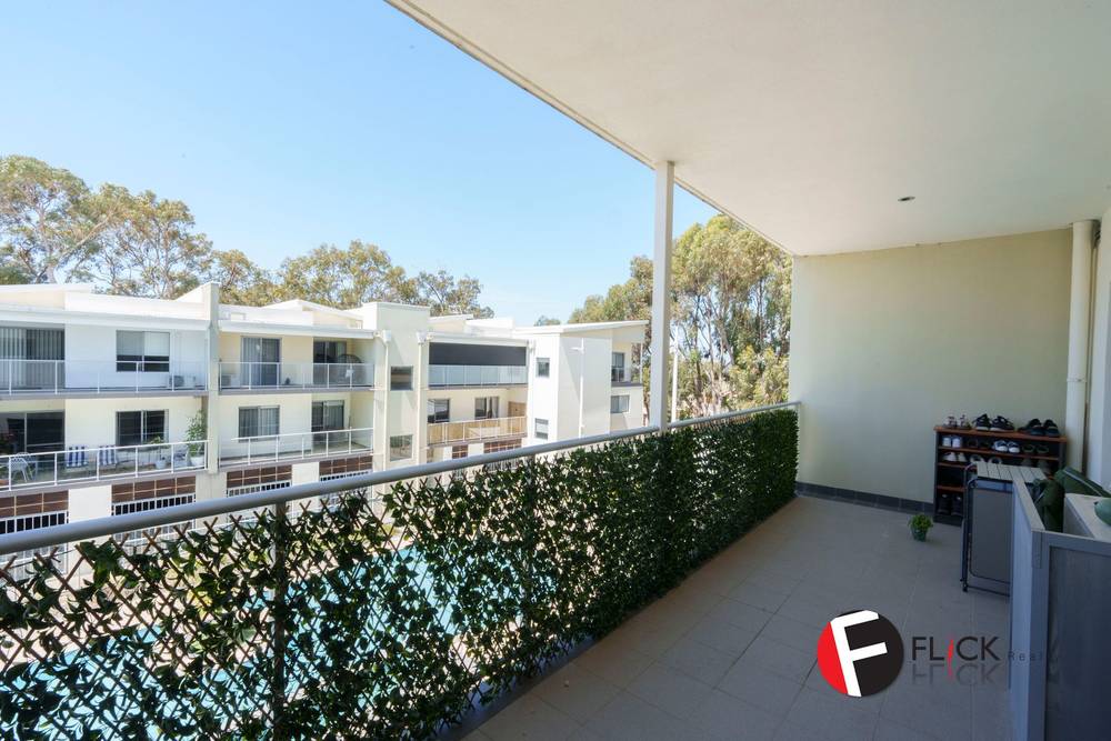 15/88 Lakeside Drive, Joondalup, WA 6027