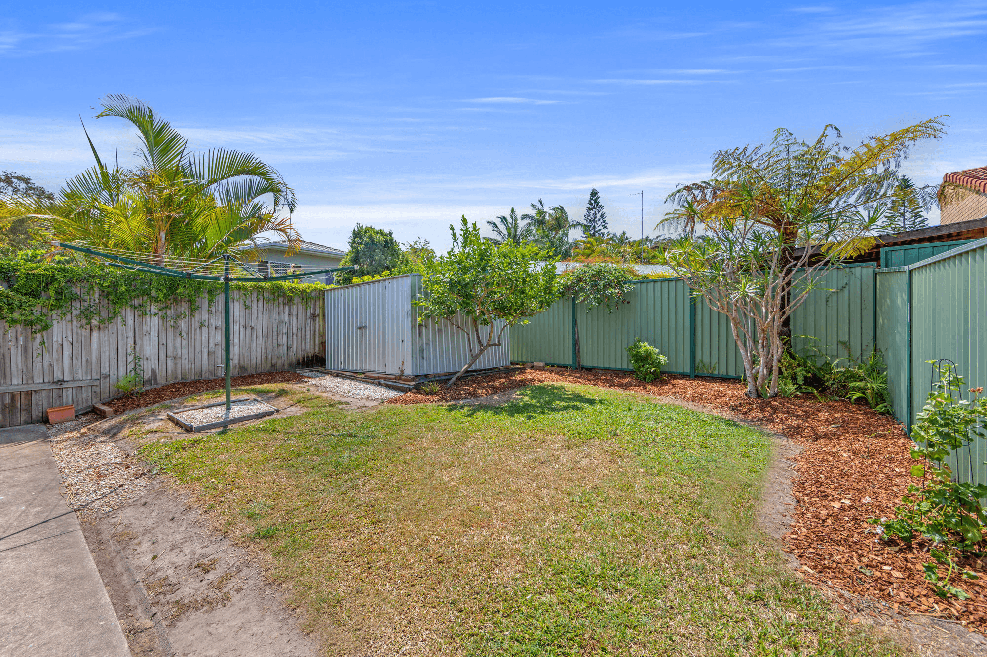 2/203 Central Street, LABRADOR, QLD 4215