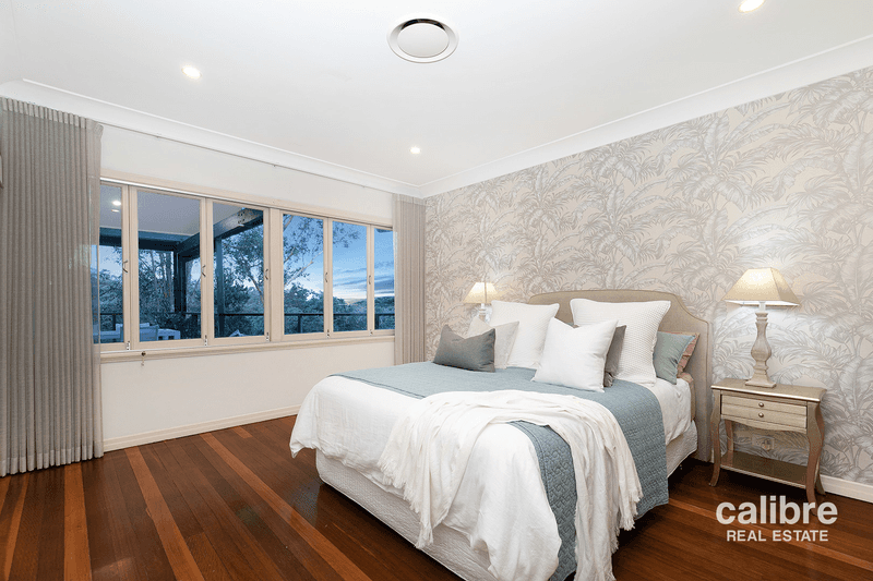 55 Outlook Crescent, Bardon, QLD 4065