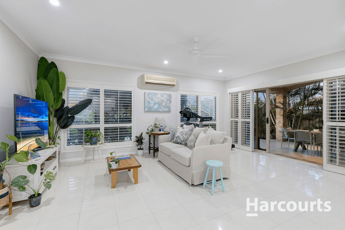 28 Hunter Circuit, Petrie, QLD 4502