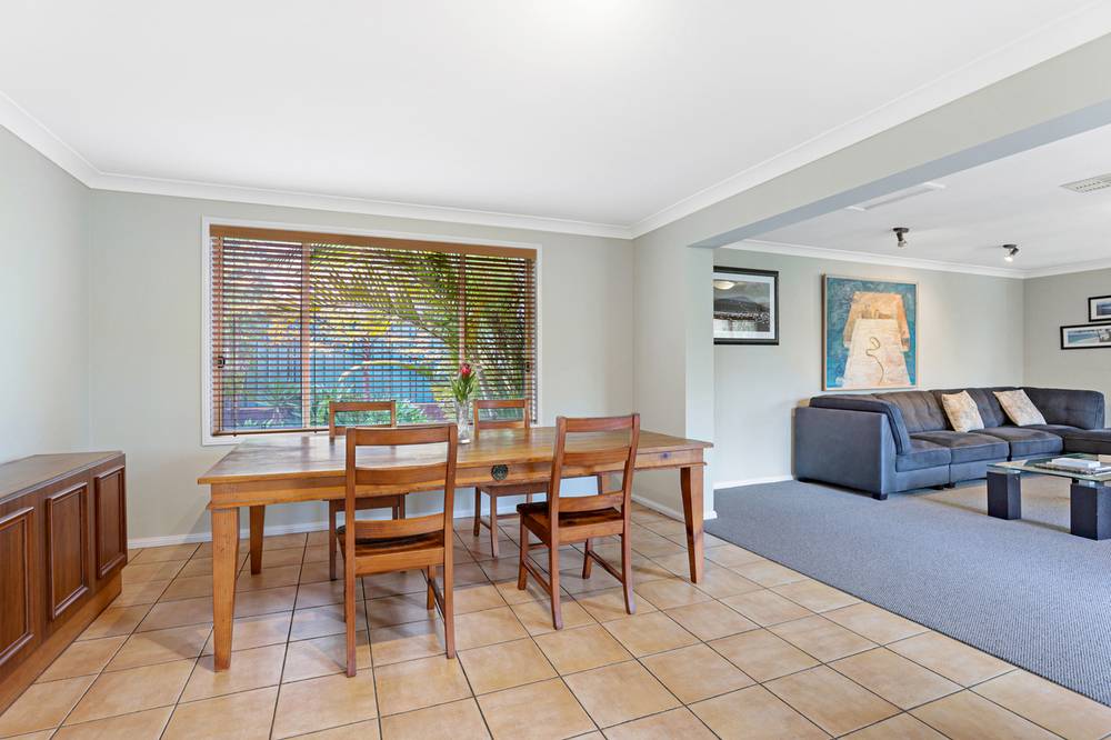 6 Boldero Crescent, GLENMORE PARK, NSW 2745