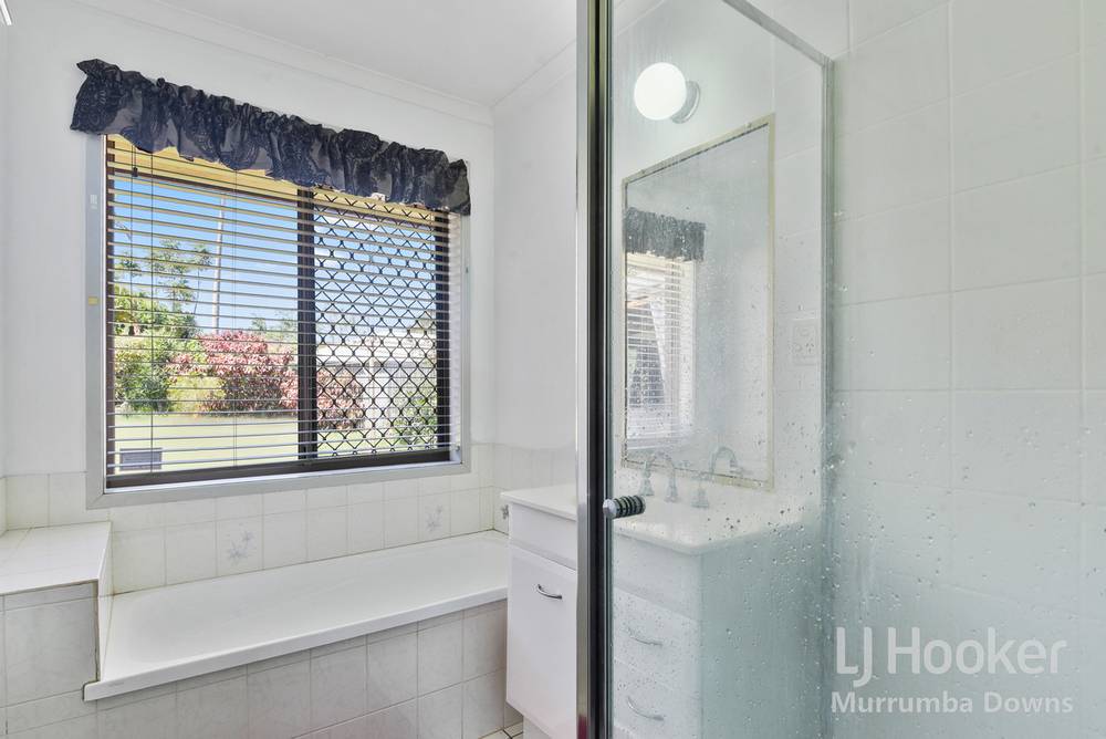 24 Claremont Drive, MURRUMBA DOWNS, QLD 4503