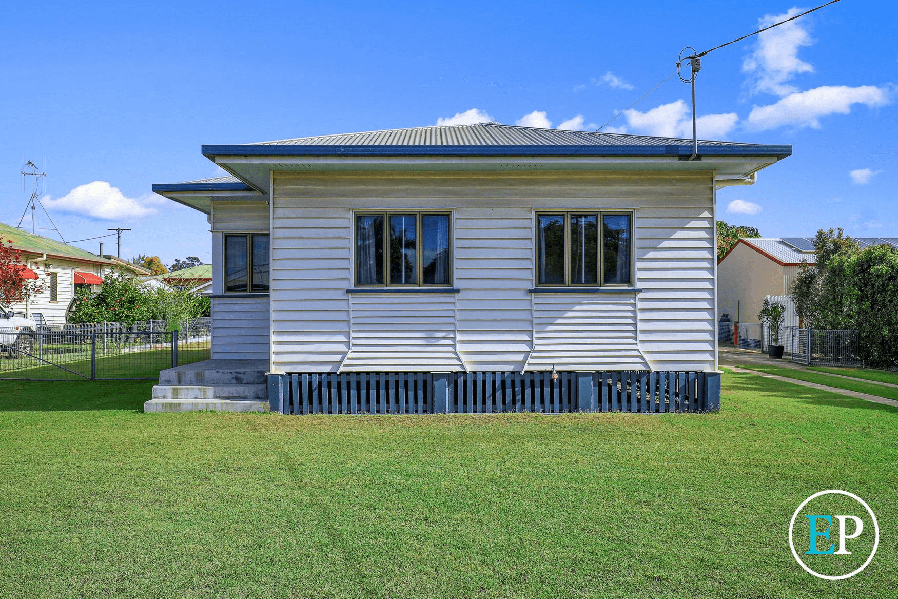 17 Cattermull Street, SVENSSON HEIGHTS, QLD 4670