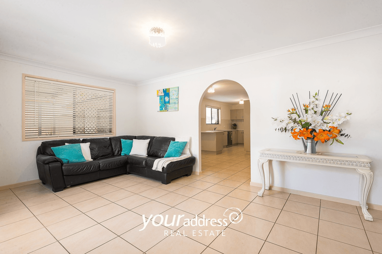 19 Macquarie Street, BORONIA HEIGHTS, QLD 4124