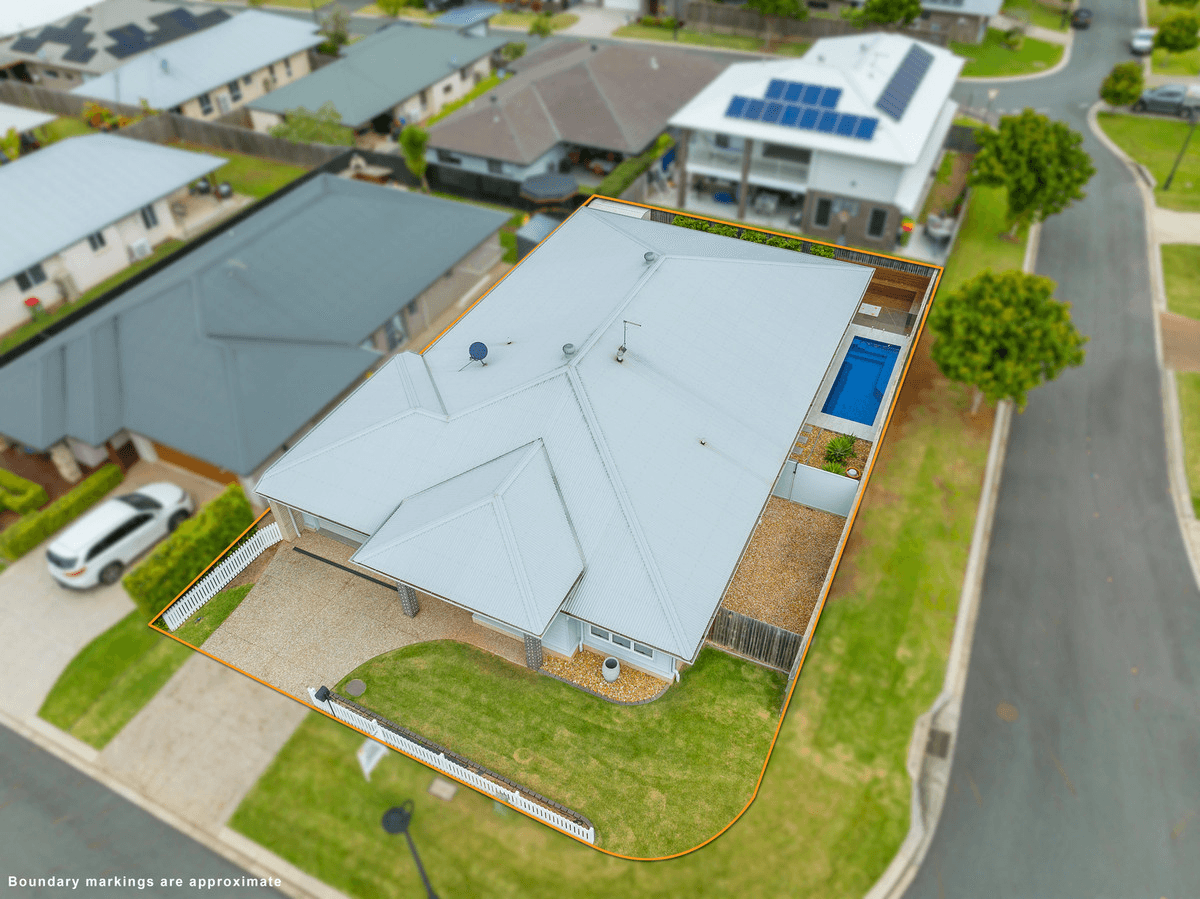 13 Majestic Circuit, THORNLANDS, QLD 4164