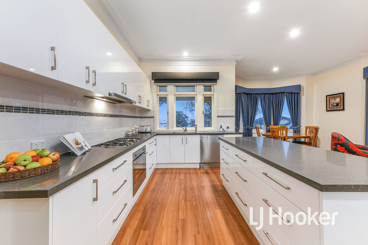 17-19 Toptani Drive, NARRE WARREN SOUTH, VIC 3805