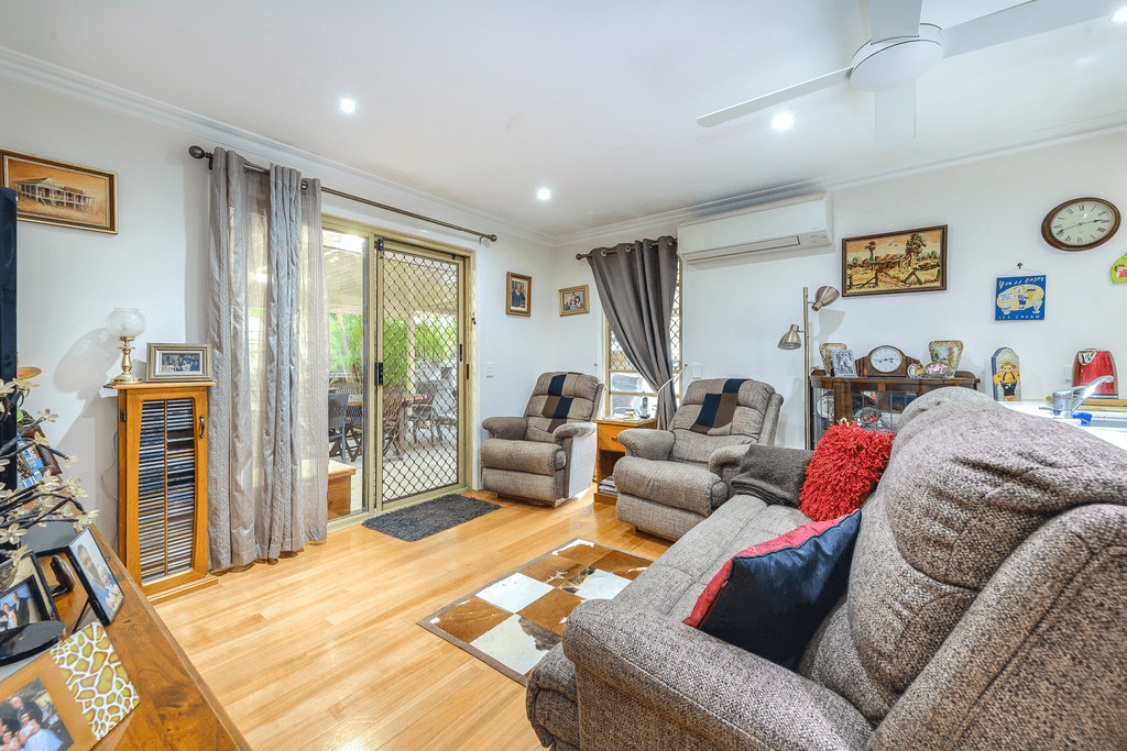 1/3 Vine Court, OXENFORD, QLD 4210