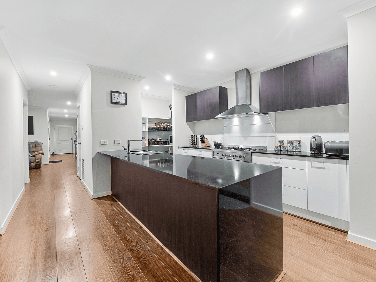 27 St Clair Avenue, CRANBOURNE WEST, VIC 3977