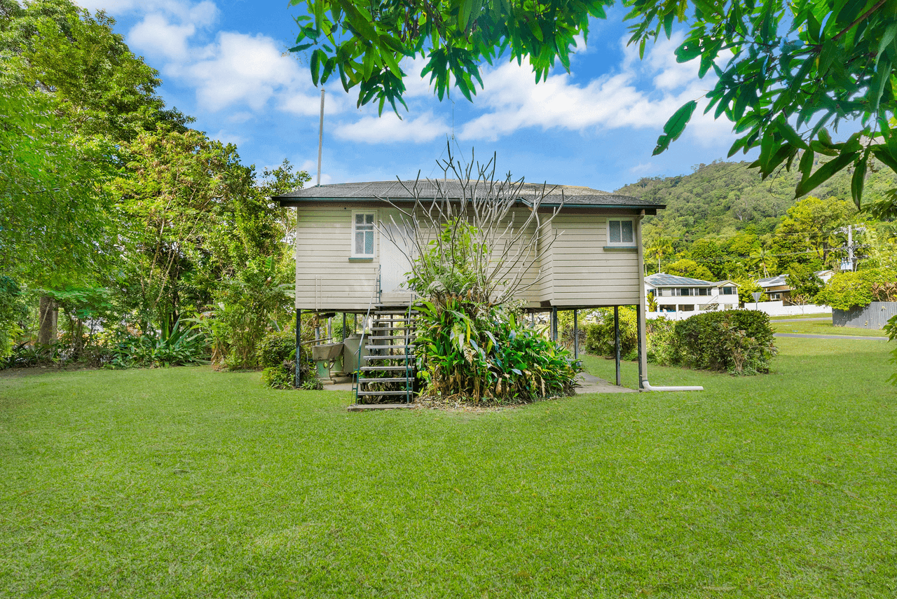 12-14 Mason Street, STRATFORD, QLD 4870