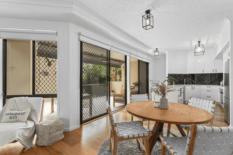 2/5 Ewart Street, Burleigh Heads, QLD 4220