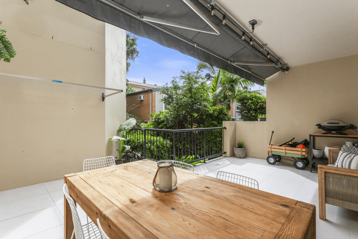 2/5 Ewart Street, Burleigh Heads, QLD 4220