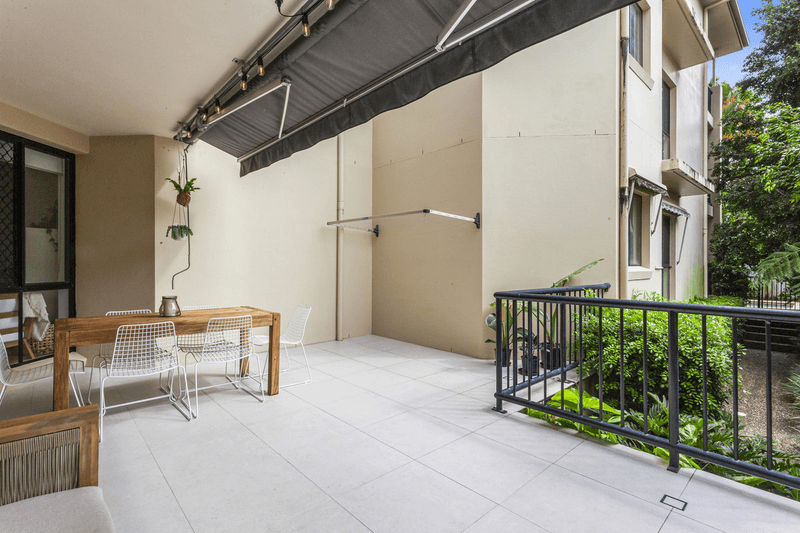 2/5 Ewart Street, Burleigh Heads, QLD 4220