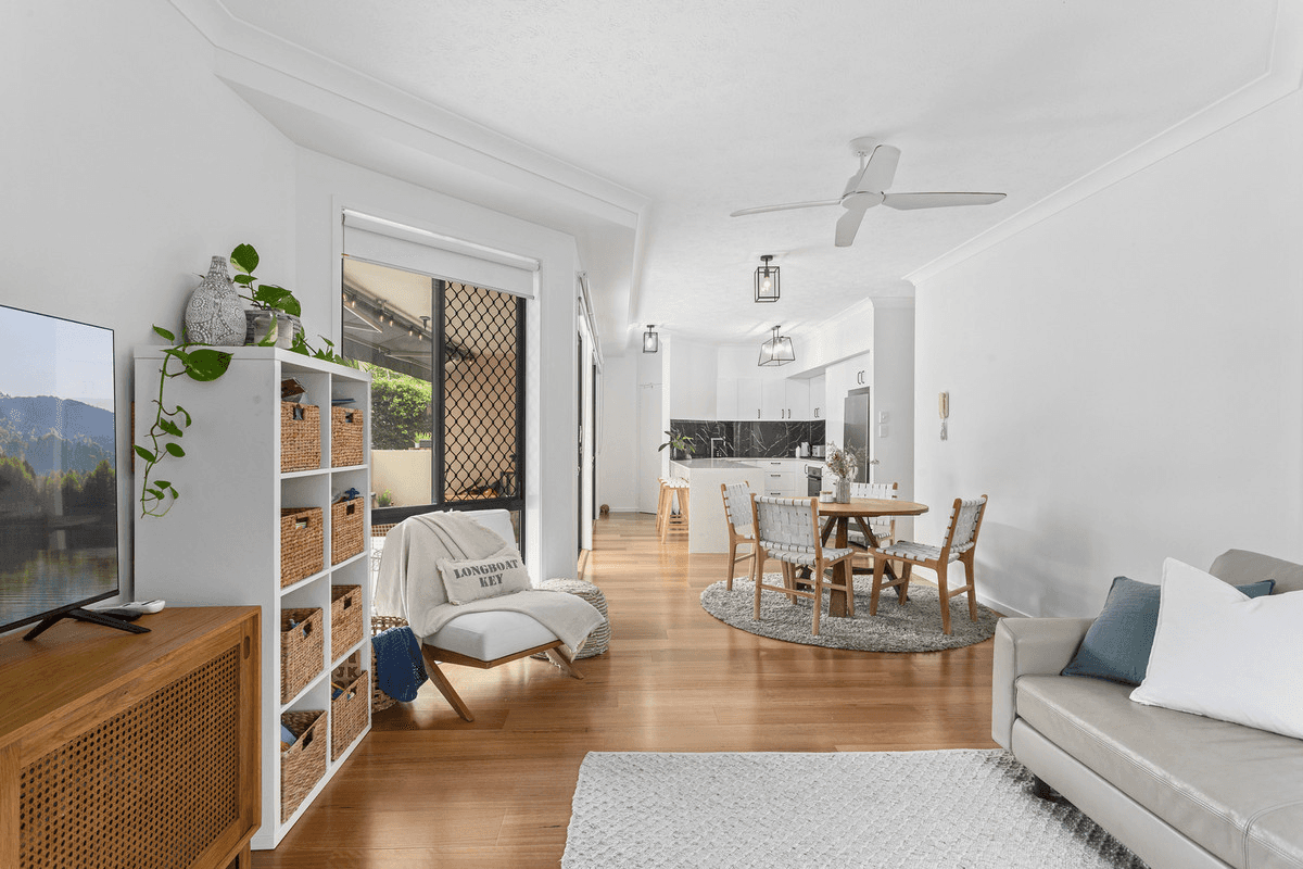 2/5 Ewart Street, Burleigh Heads, QLD 4220