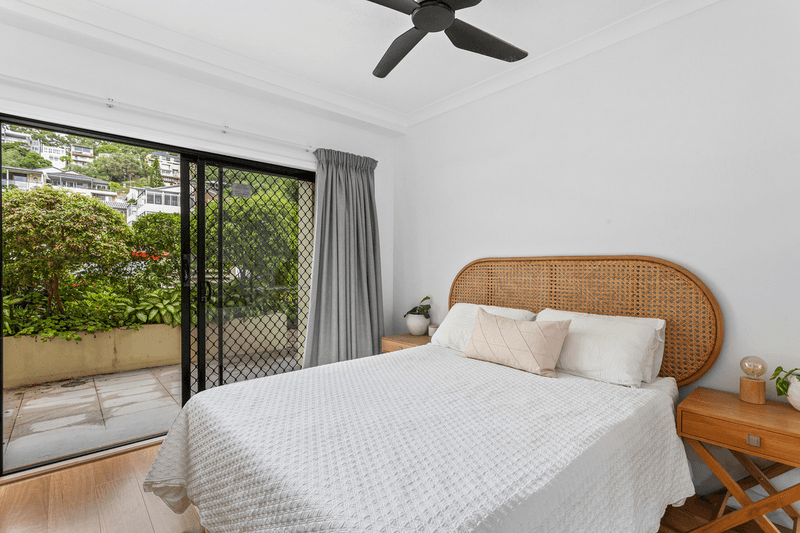 2/5 Ewart Street, Burleigh Heads, QLD 4220