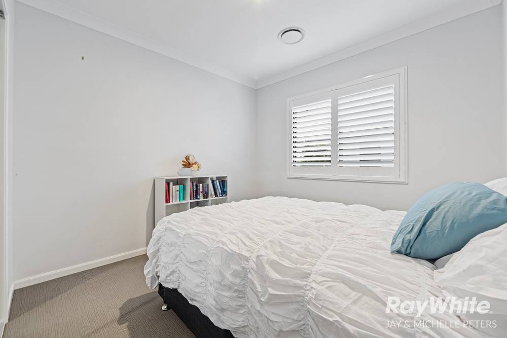 78 Lakeview Promenade, NEWPORT, QLD 4020