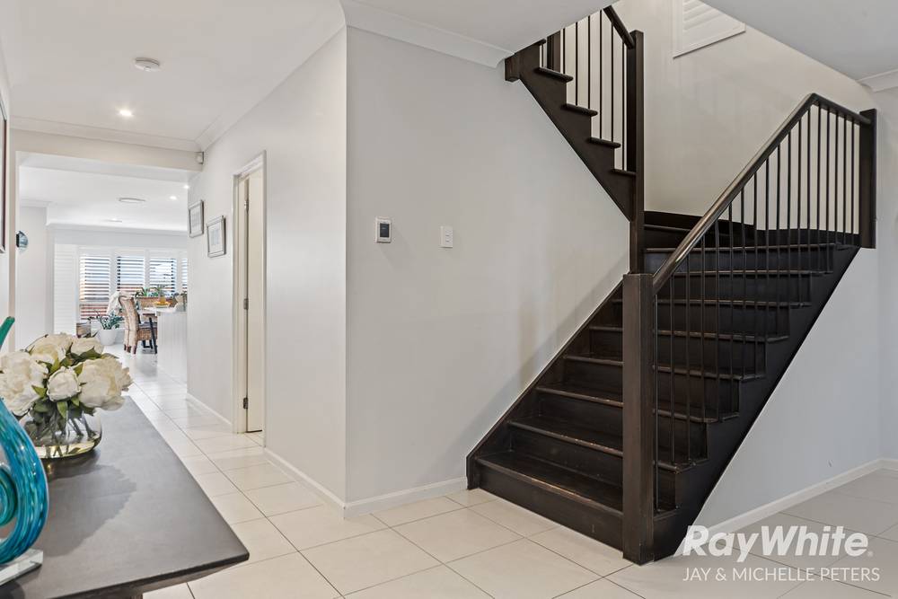 78 Lakeview Promenade, NEWPORT, QLD 4020