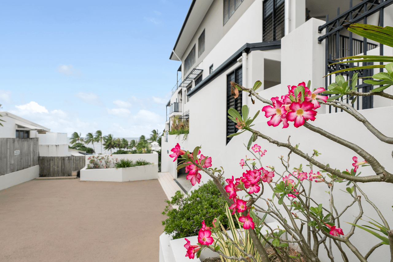 2/32 Moore Street, TRINITY BEACH, QLD 4879