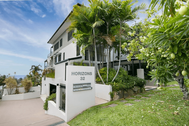 2/32 Moore Street, TRINITY BEACH, QLD 4879