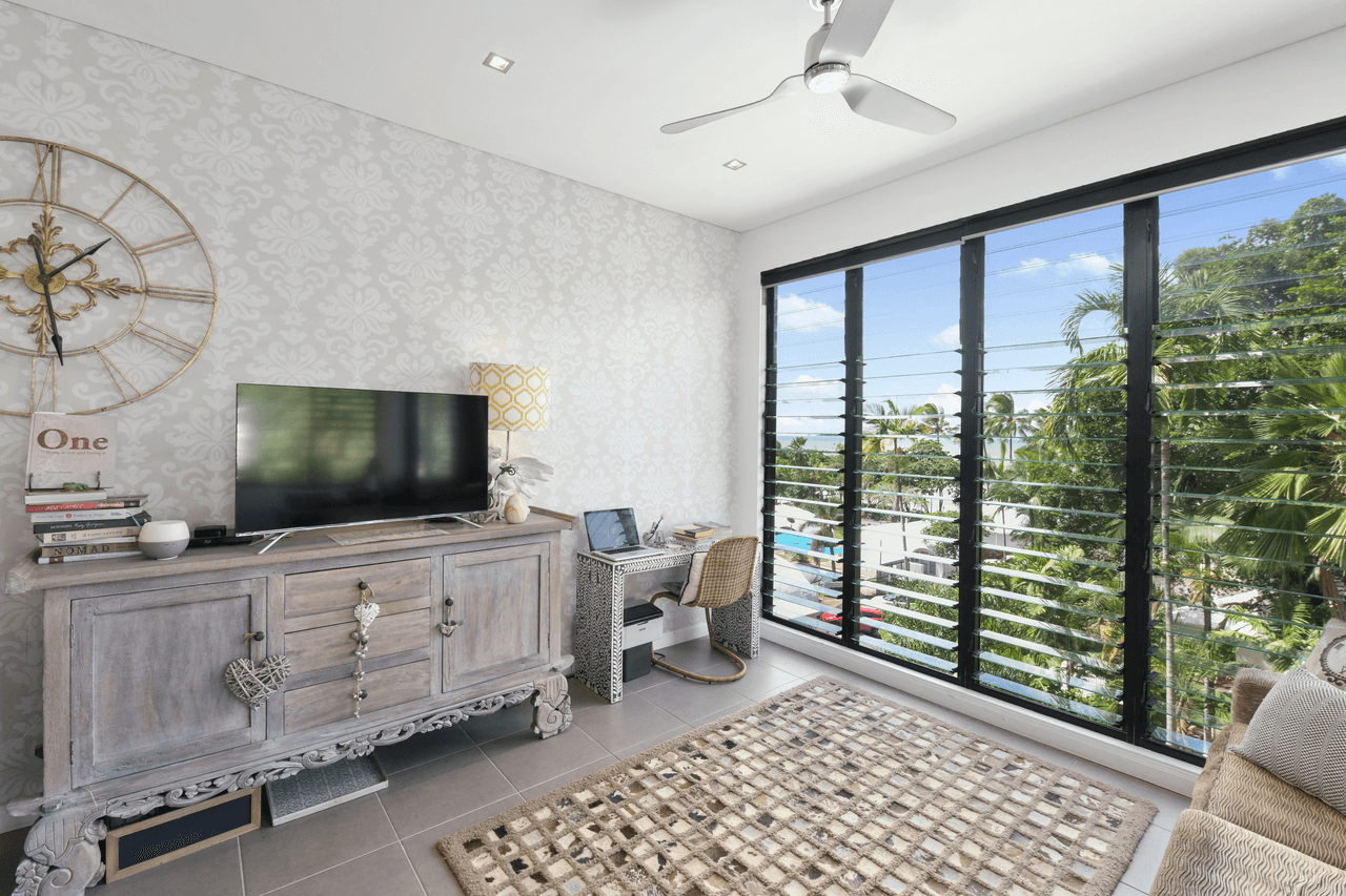 2/32 Moore Street, TRINITY BEACH, QLD 4879