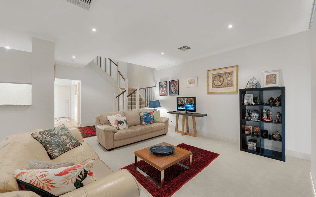 11 Jane Jarvis Way, MACQUARIE LINKS, NSW 2565