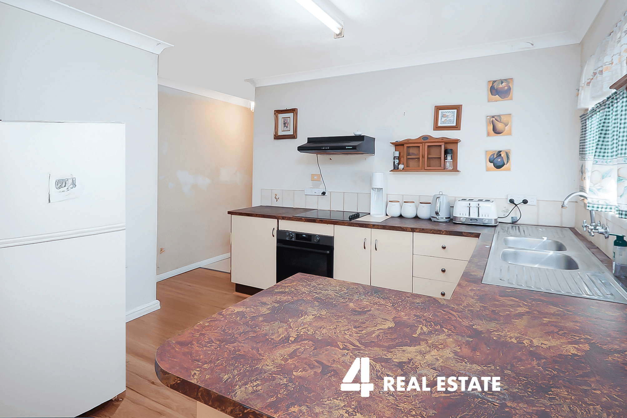 329-335 Amber Crescent, JIMBOOMBA, QLD 4280