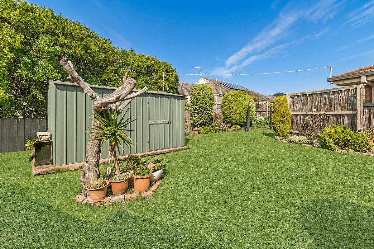 2 Mandeville Crt, PORT FAIRY, VIC 3284