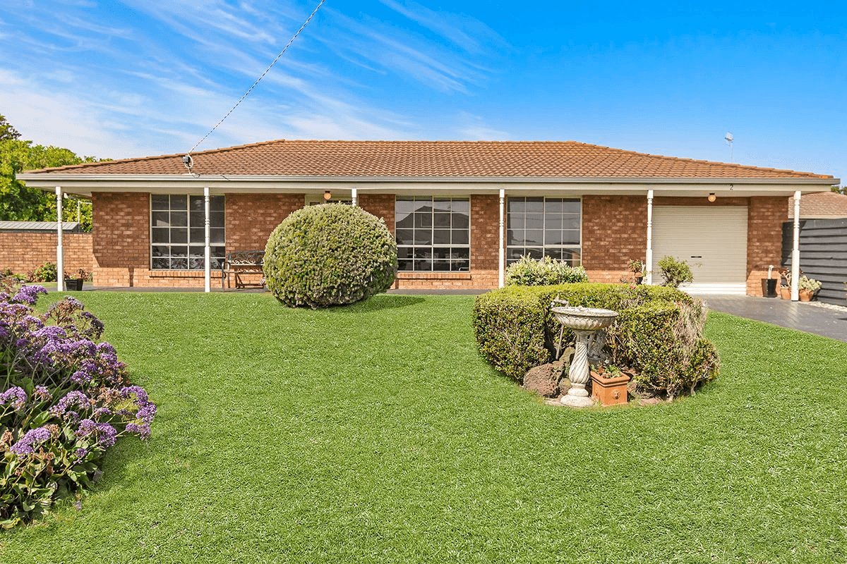 2 Mandeville Crt, PORT FAIRY, VIC 3284