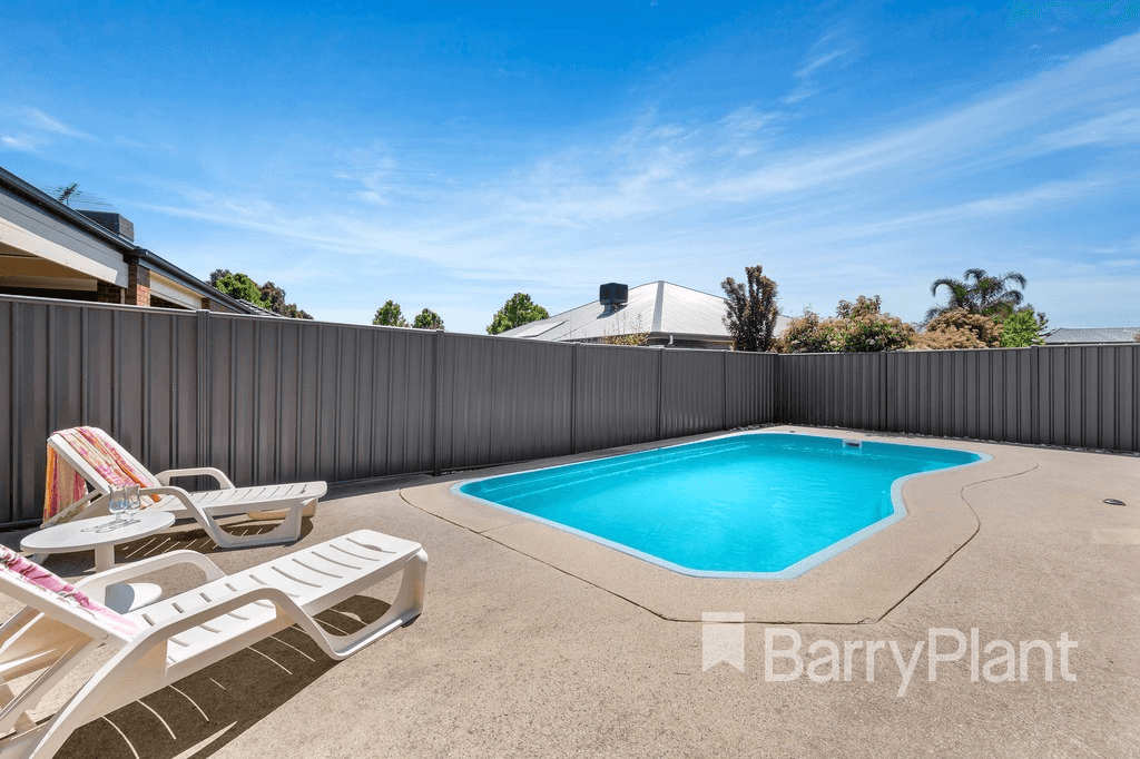 7 Hawkstowe Parade, South Morang, VIC 3752