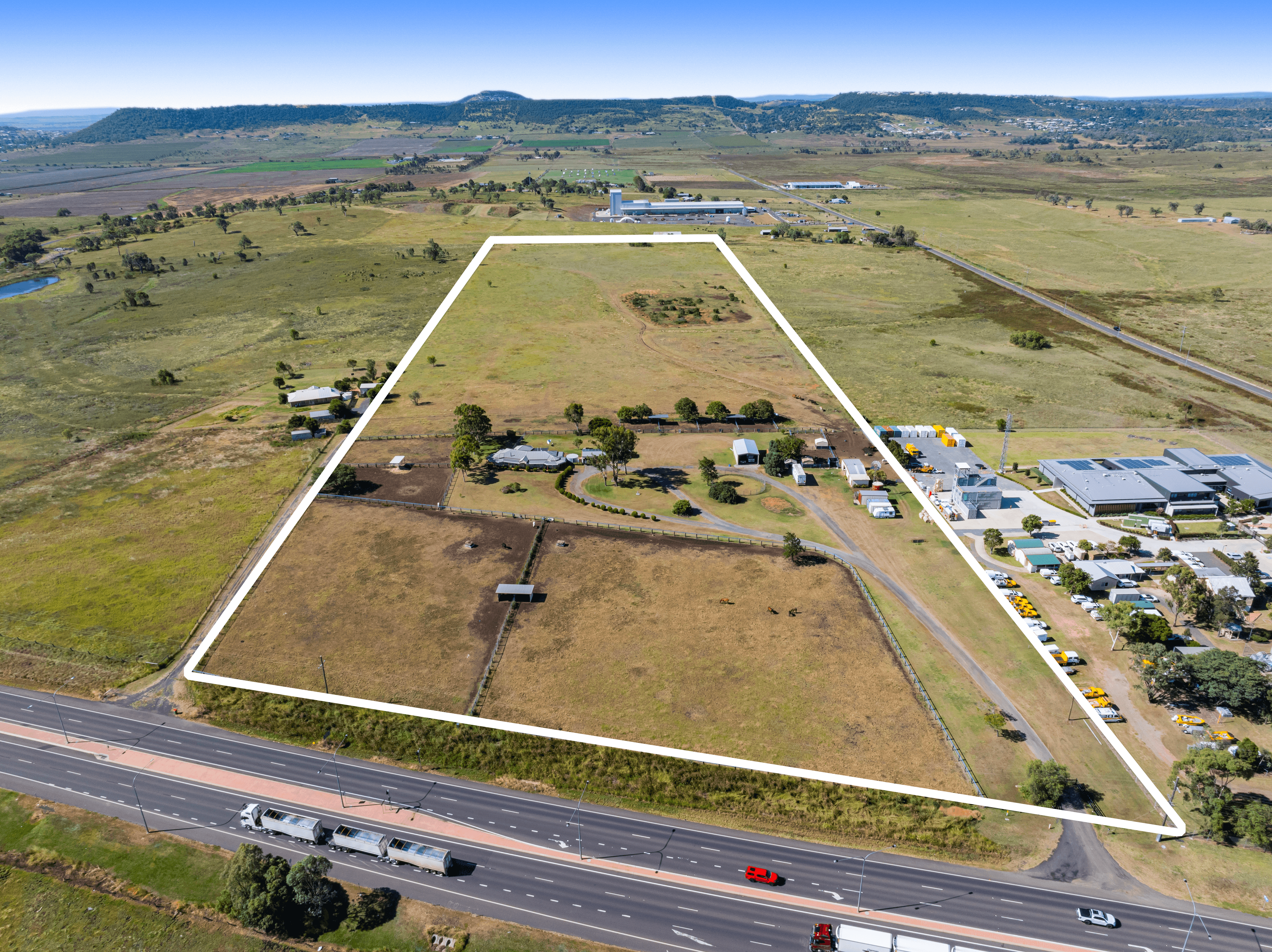 10840 Warrego Highway, CHARLTON, QLD 4350