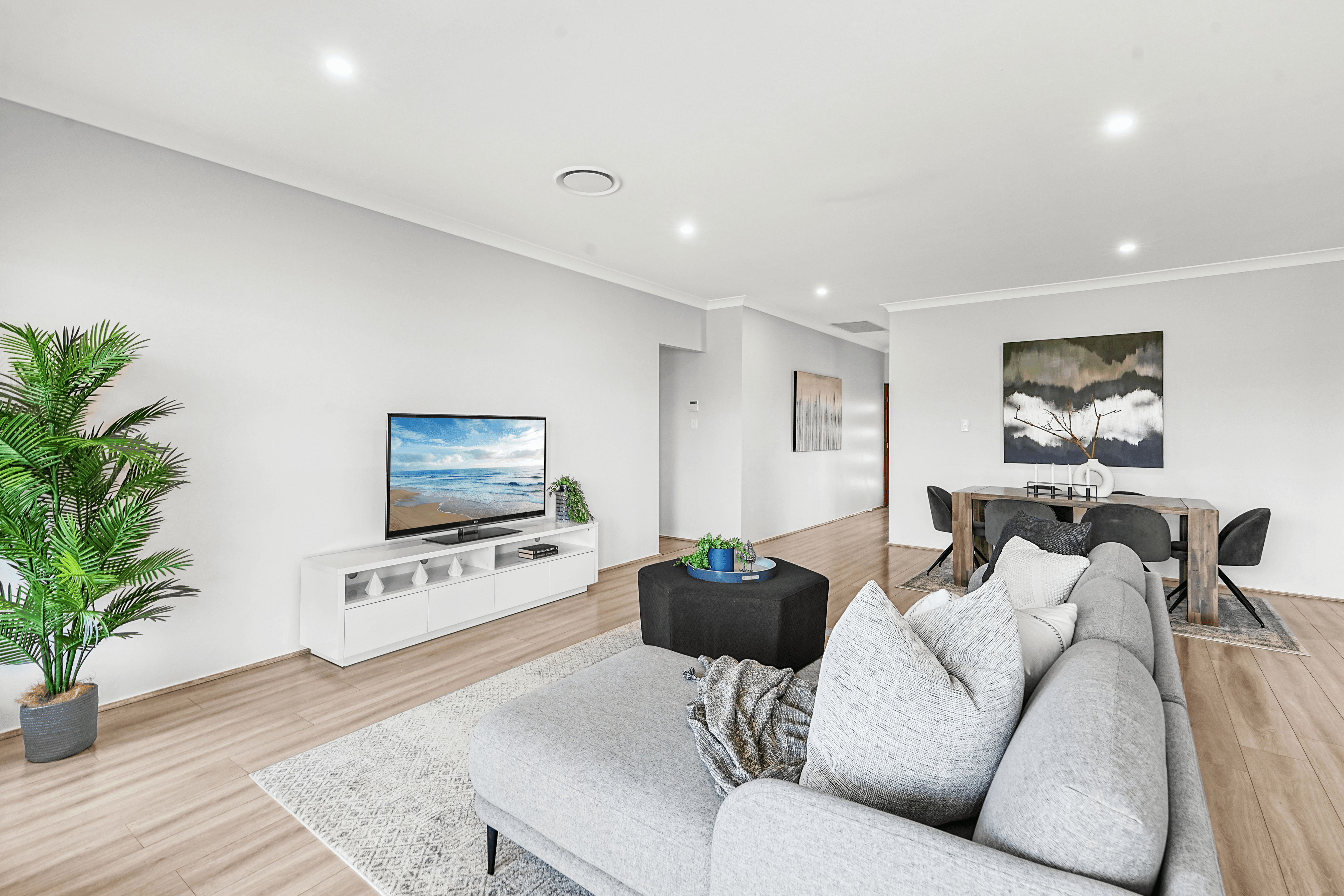 4 Walmsley Crescent, SILVERDALE, NSW 2752