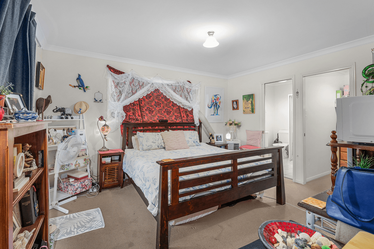 9 Chalmers Place, North Ipswich, QLD 4305