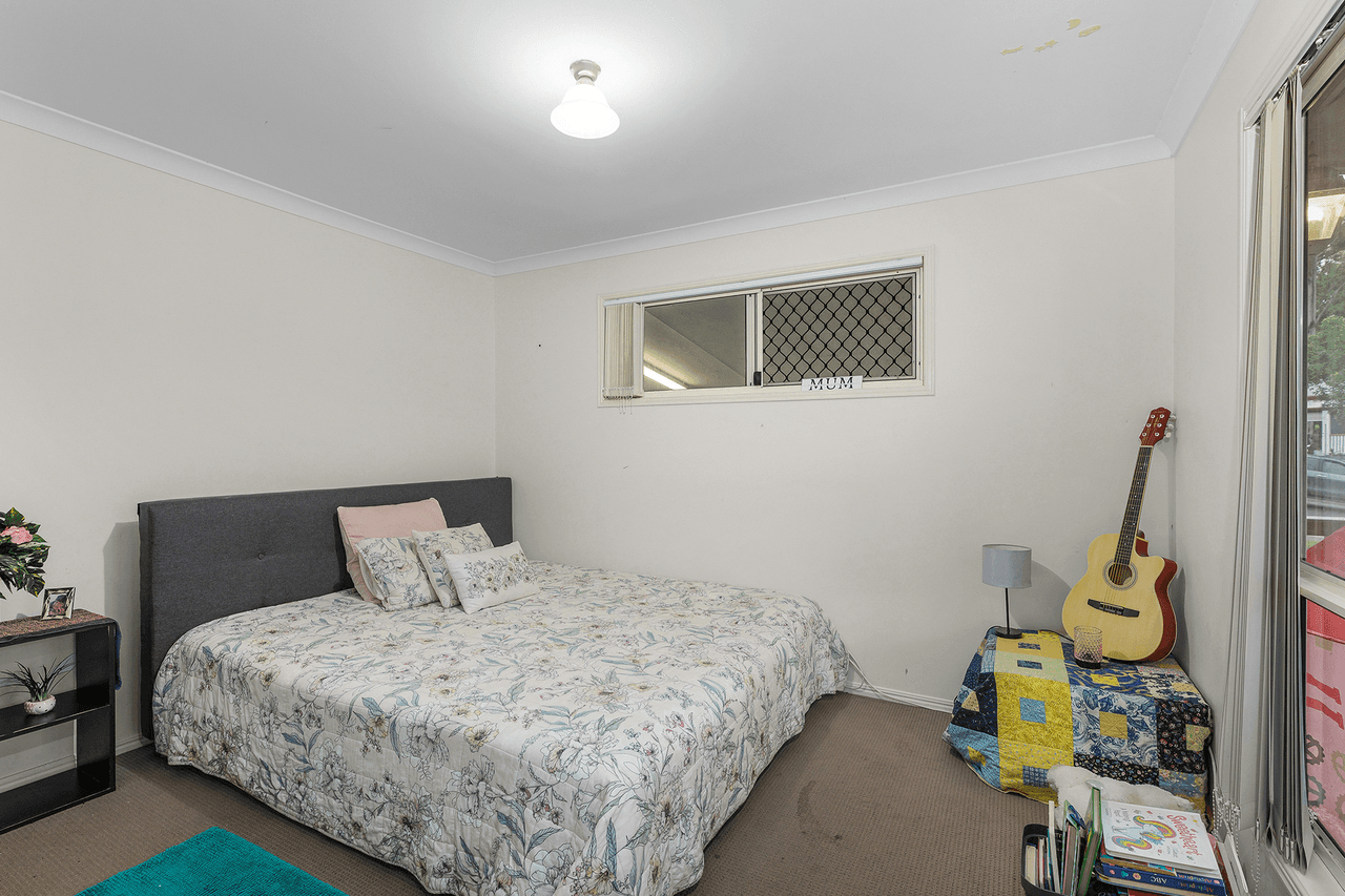 9 Chalmers Place, North Ipswich, QLD 4305