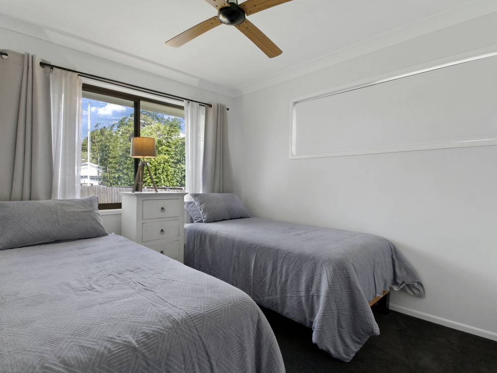 18 Kim Crescent, MACLEAY ISLAND, QLD 4184
