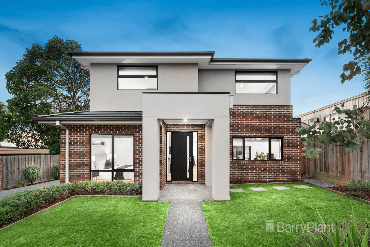 1/2 Saxby Court, Wantirna South, VIC 3152