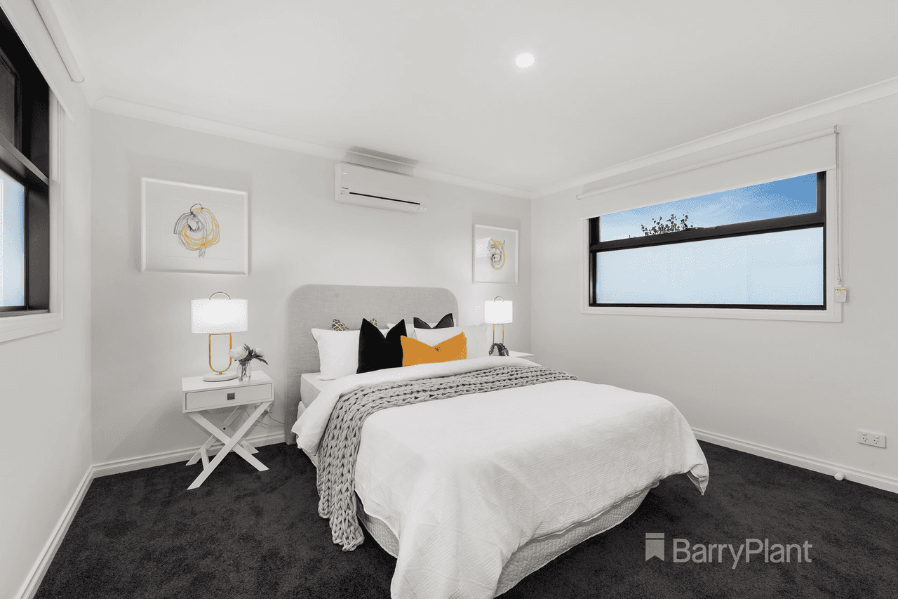 1/2 Saxby Court, Wantirna South, VIC 3152