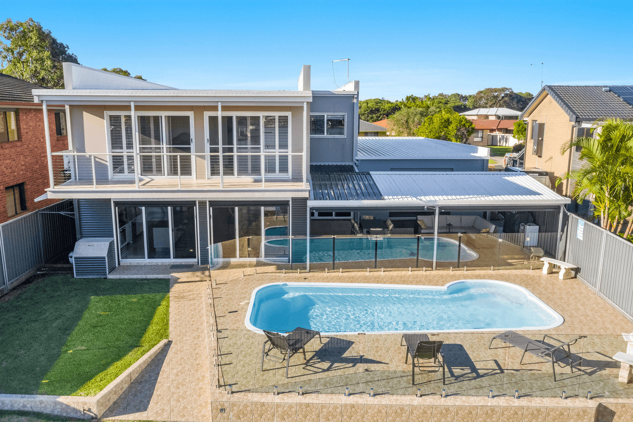 3 Westringia Place, YAMBA, NSW 2464