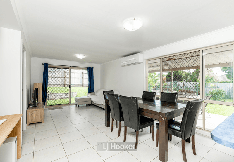 13 Forestgum Grove, REGENTS PARK, QLD 4118