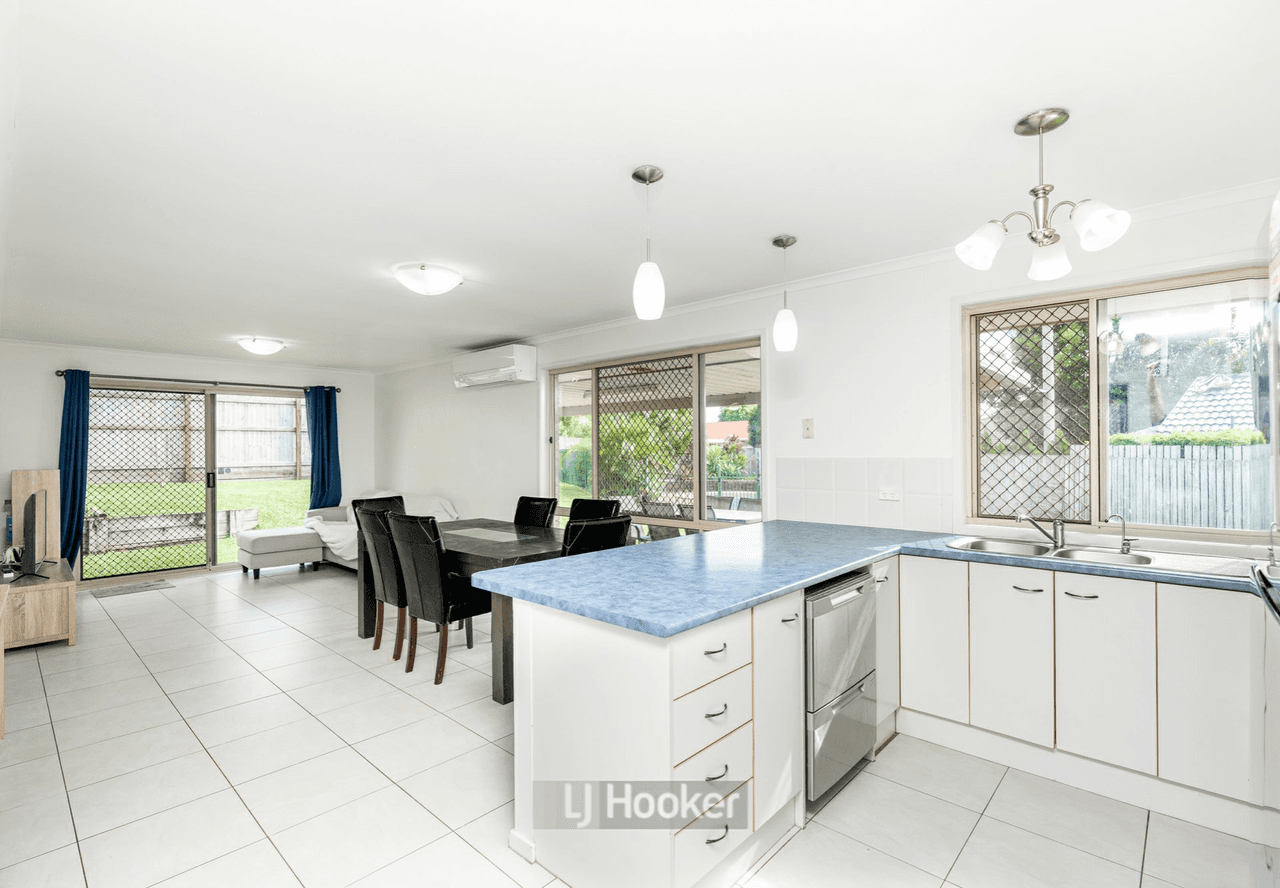 13 Forestgum Grove, REGENTS PARK, QLD 4118