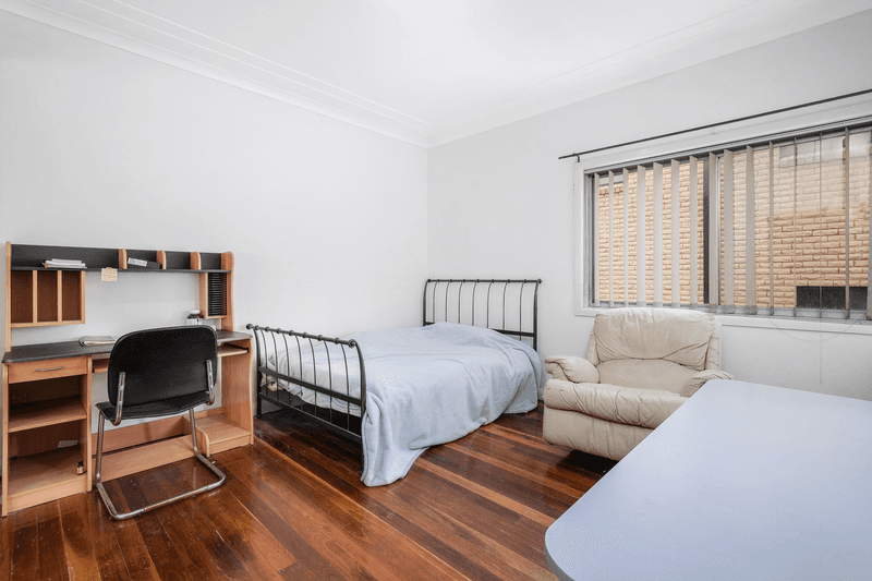 8 Kerslake Avenue, REGENTS PARK, NSW 2143