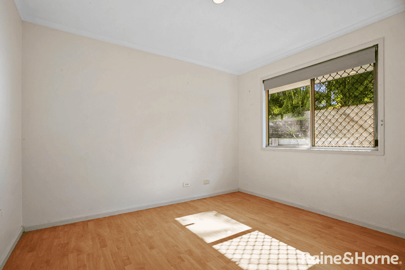 28 Casey Street, COORAN, QLD 4569