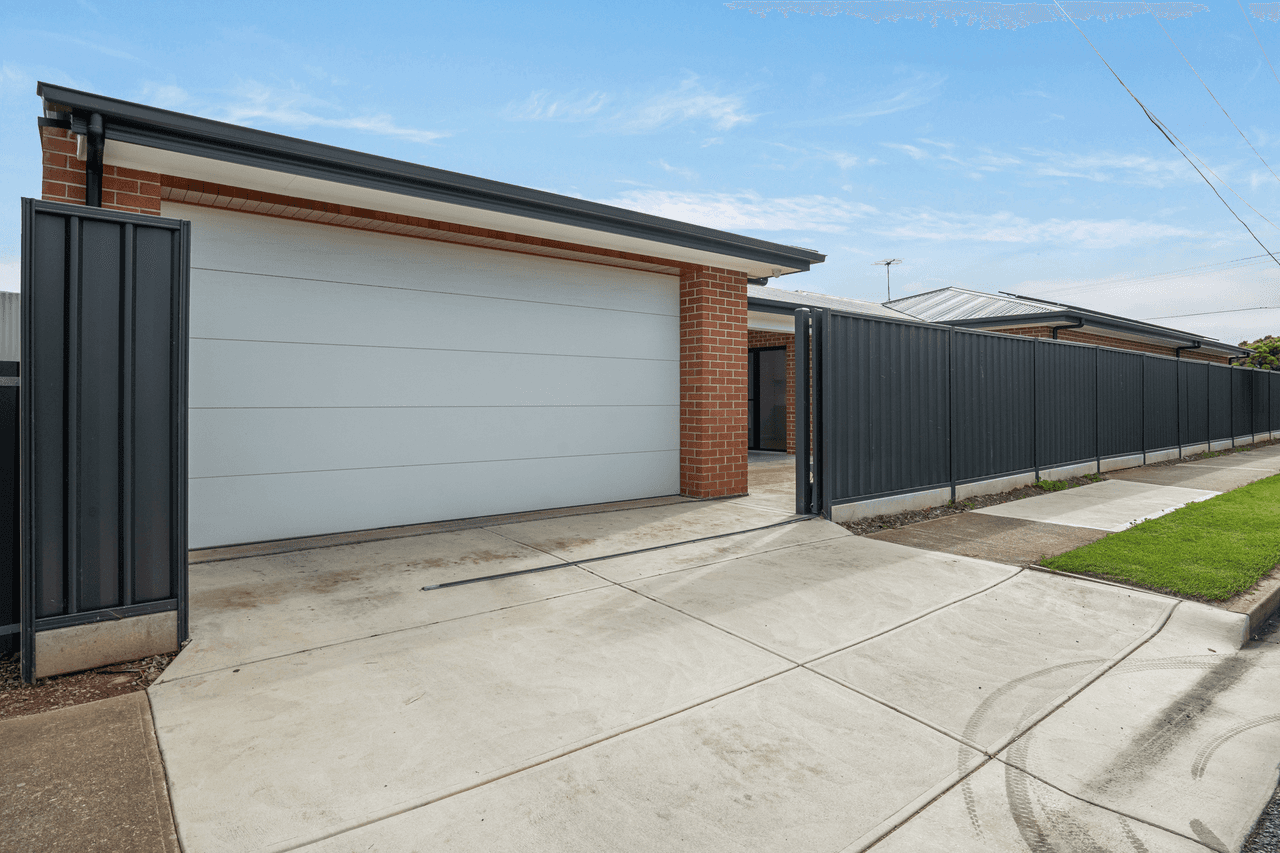 19 Fifth Avenue, WOODVILLE GARDENS, SA 5012