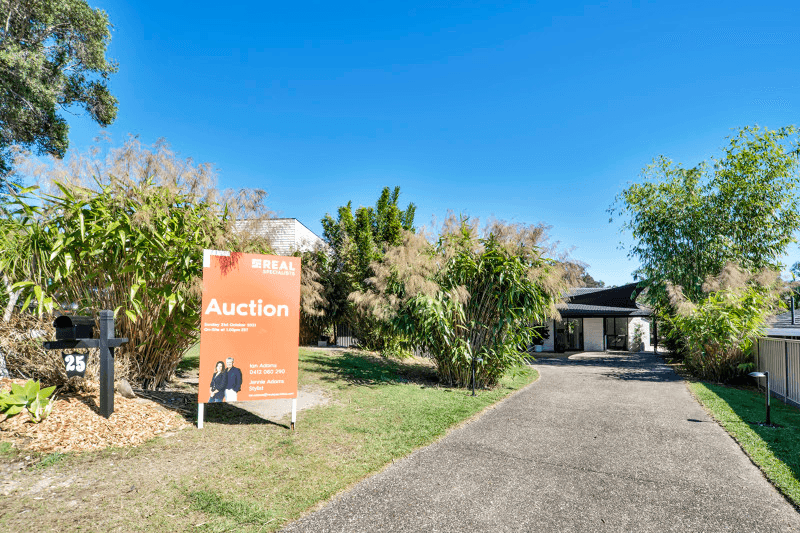 25 Barradine Crescent, HELENSVALE, QLD 4212