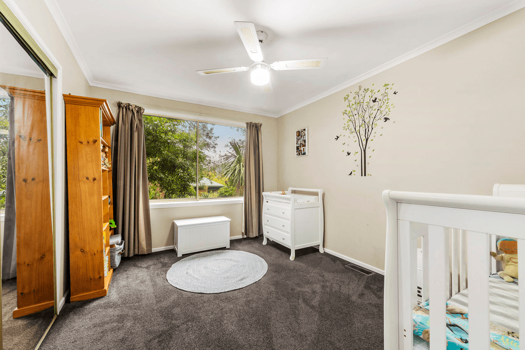 20 Bates Avenue, UPPER FERNTREE GULLY, VIC 3156