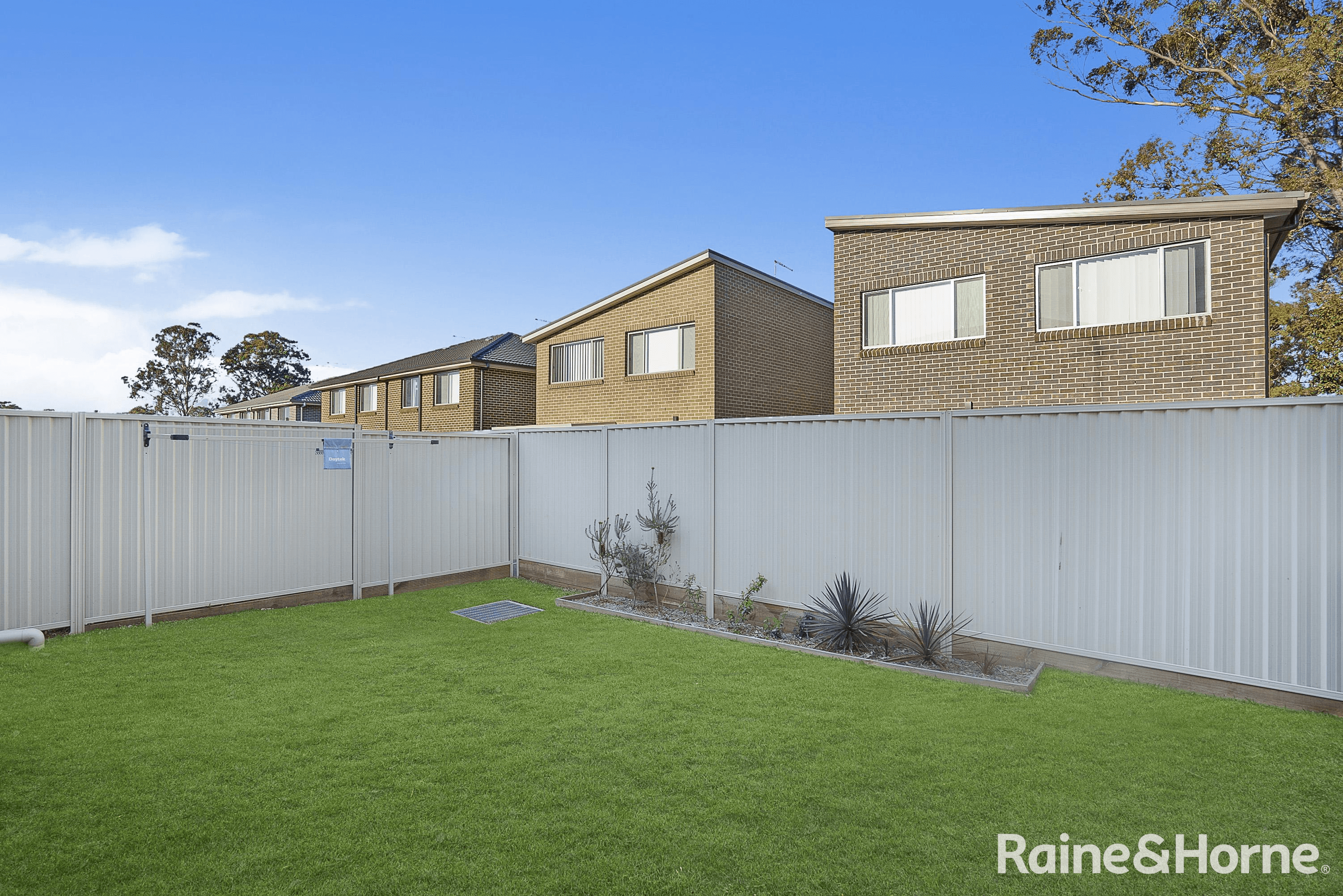 11 Calvert Glade, QUAKERS HILL, NSW 2763