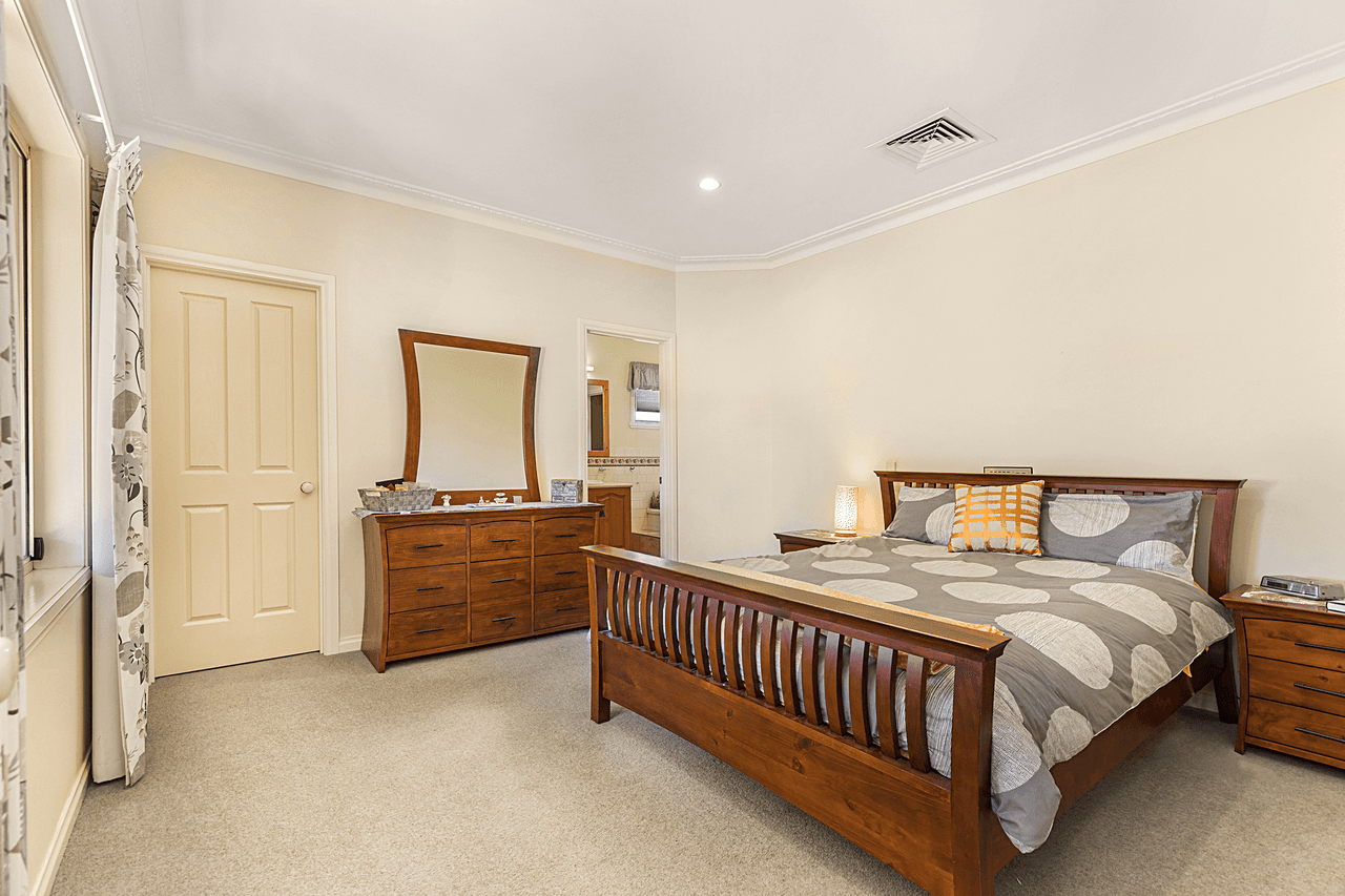 88 Brown Street, CASTLEMAINE, VIC 3450